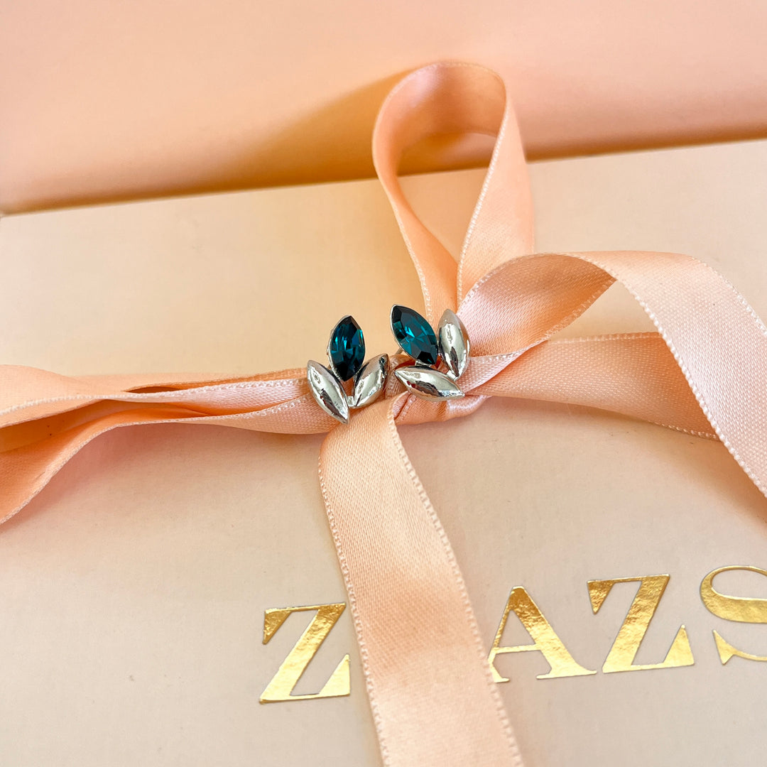 Tulip dark green preciosa crystals studs