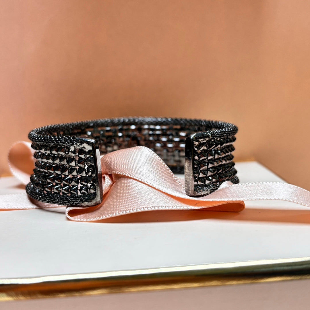 Statement grey bangle