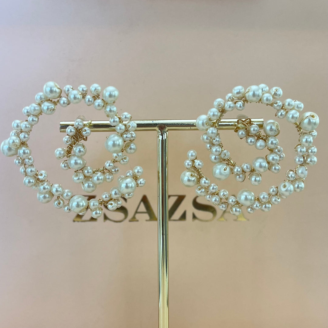 Spiral pearls earrings