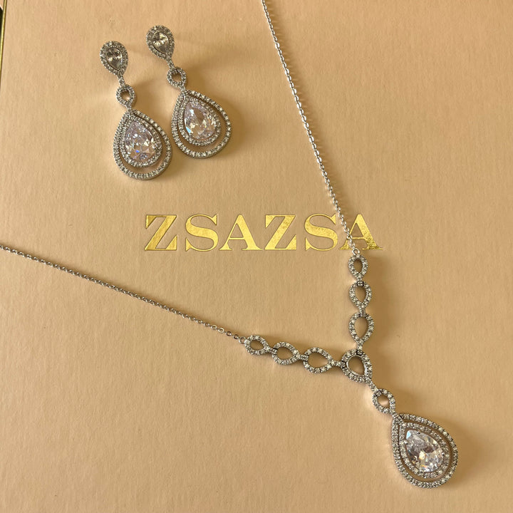 Silver zircone teardrop set