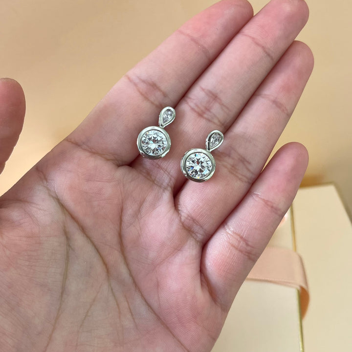 Silver zircone studs