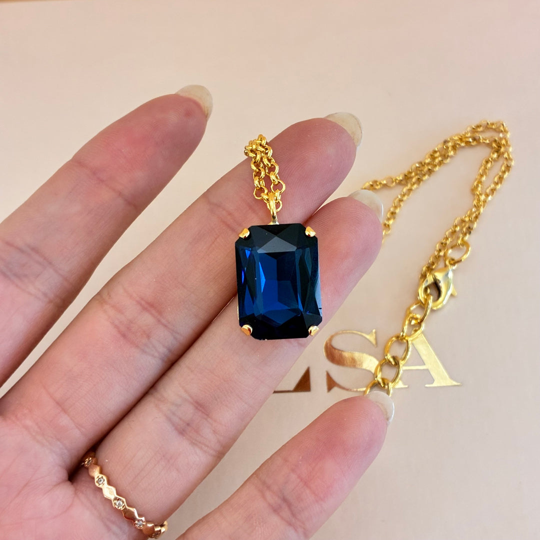 Navy blue rectangular Preciosa crystals set