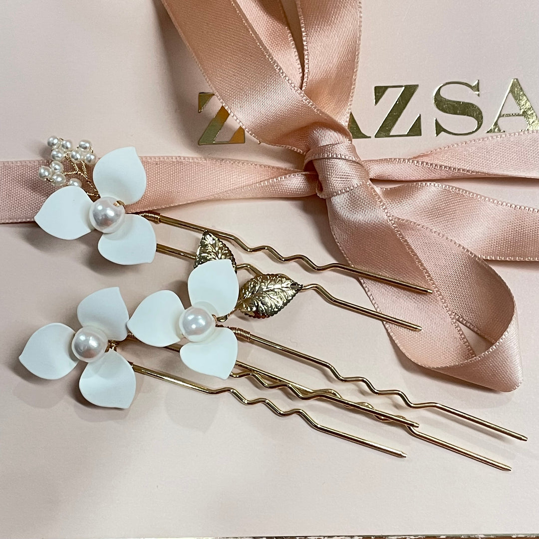 Flowers set of 3 pearl hair pins