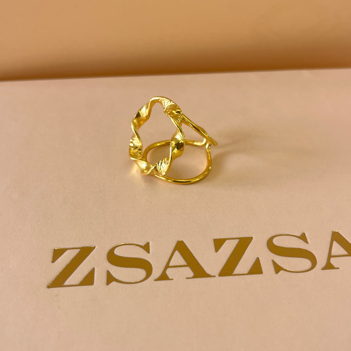 Twisted circle gold handmade set