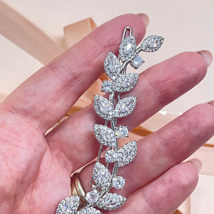 Silver dainty cubic zircone leaf hair clip