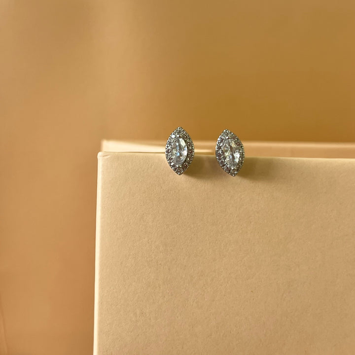 Marquise zircone studs