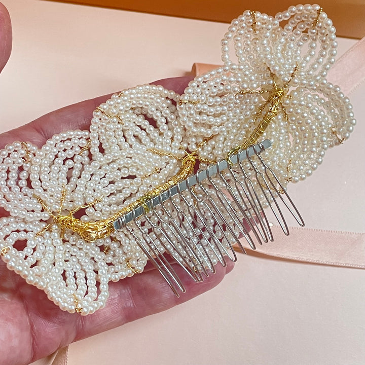 Handmade pearls comb