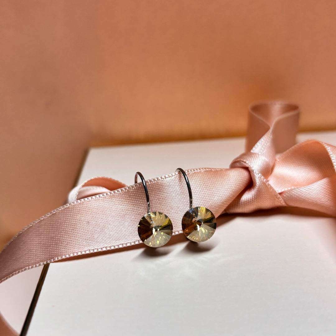 Basic light bronze rhinestone hooks