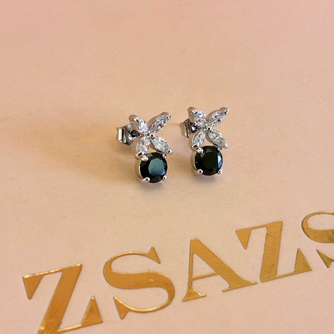 Black dainty flower pendant set