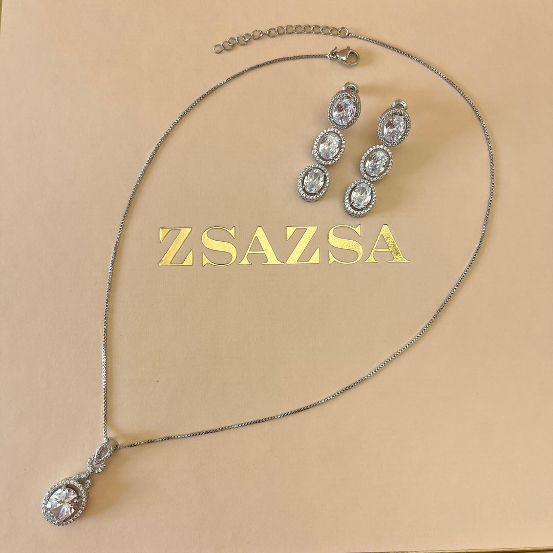 Oval zircone set