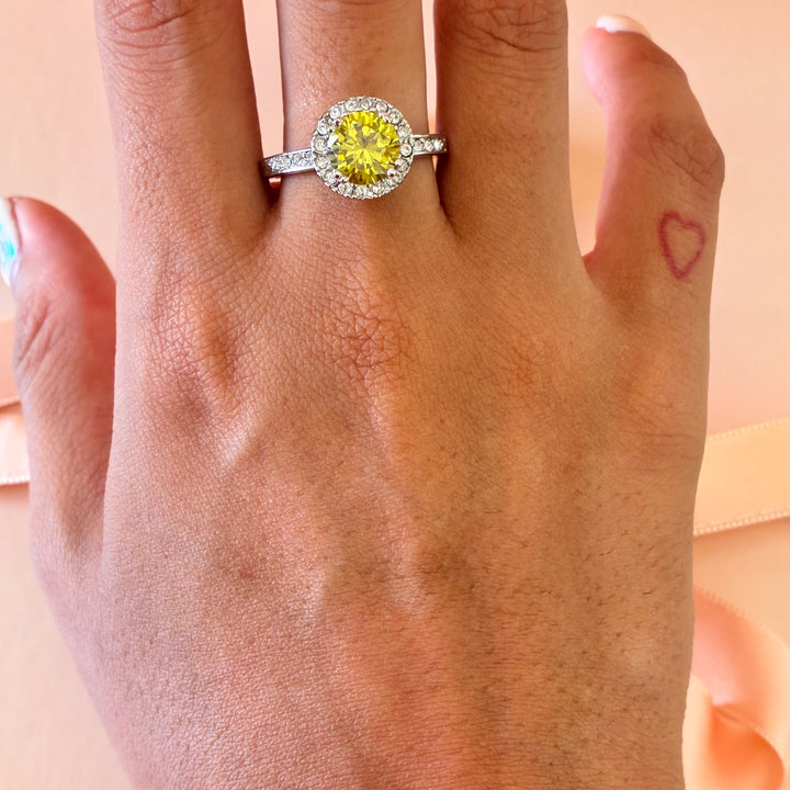 Green zircone silver ring