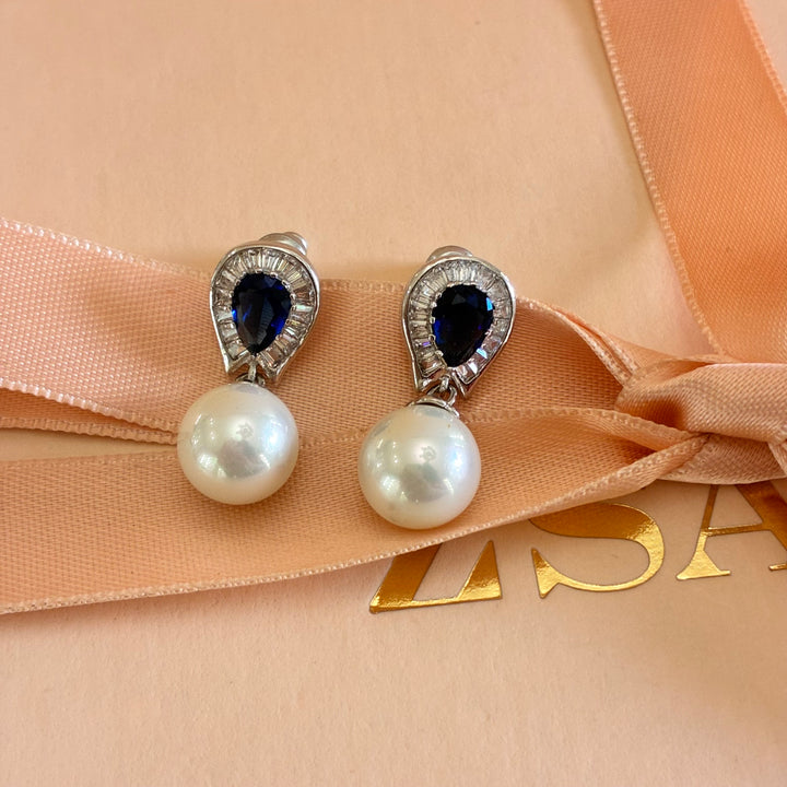 Teardrop navy blue and pearls zircone earrings