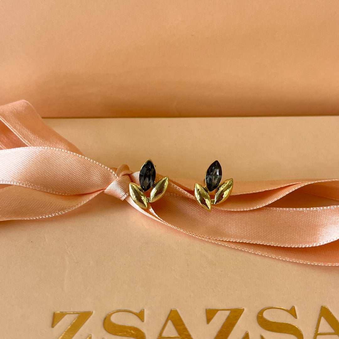 Tulip grey preciosa crystals studs