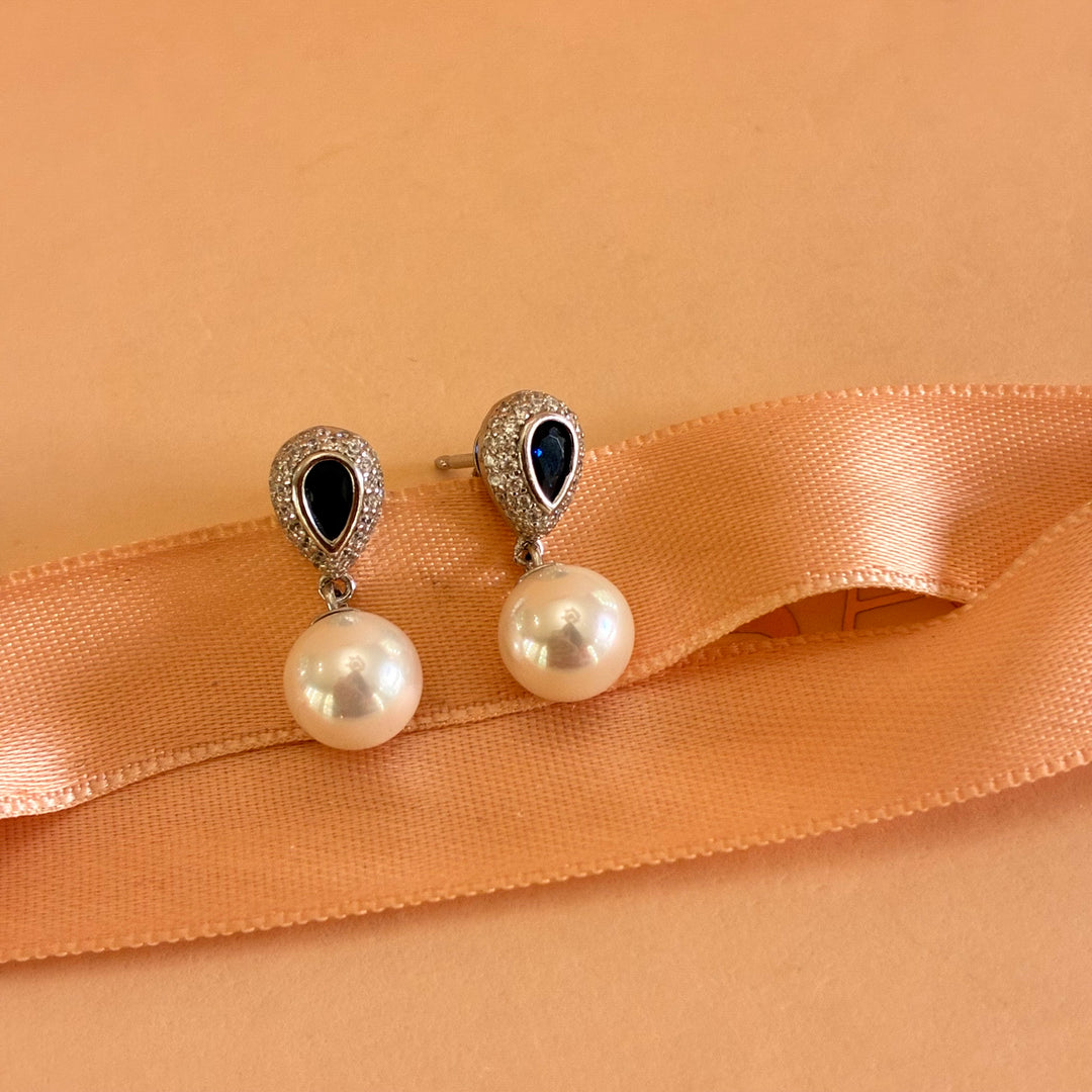 Teardrop navy blue zircone pearls earrings