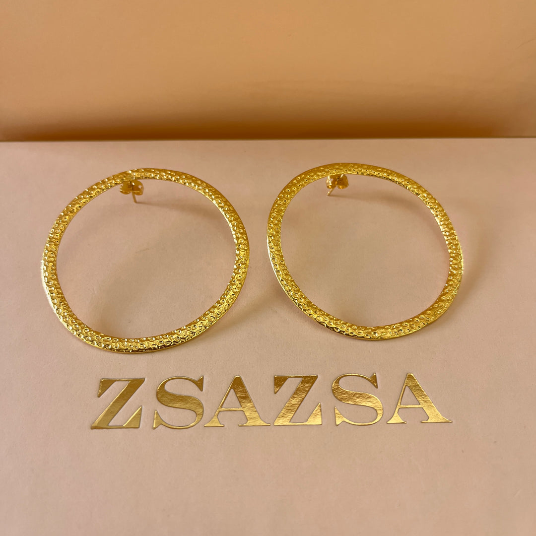 Round gold handmade set