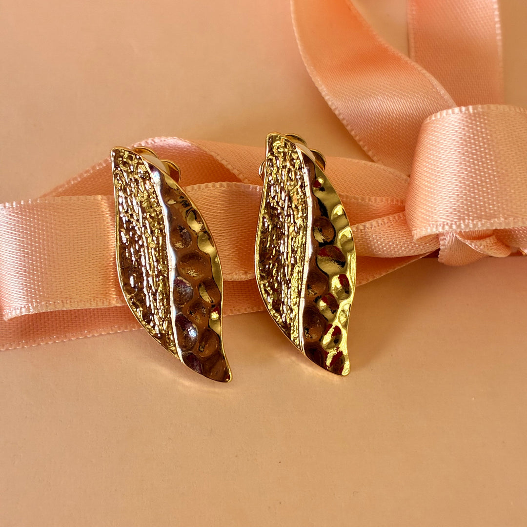 Leaf clip on earrings