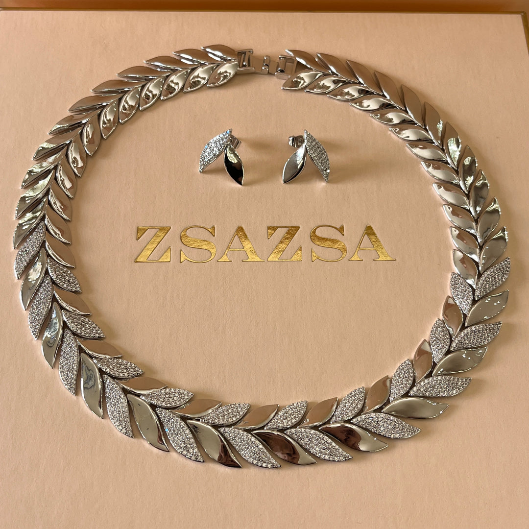 Stunning silver zircone set