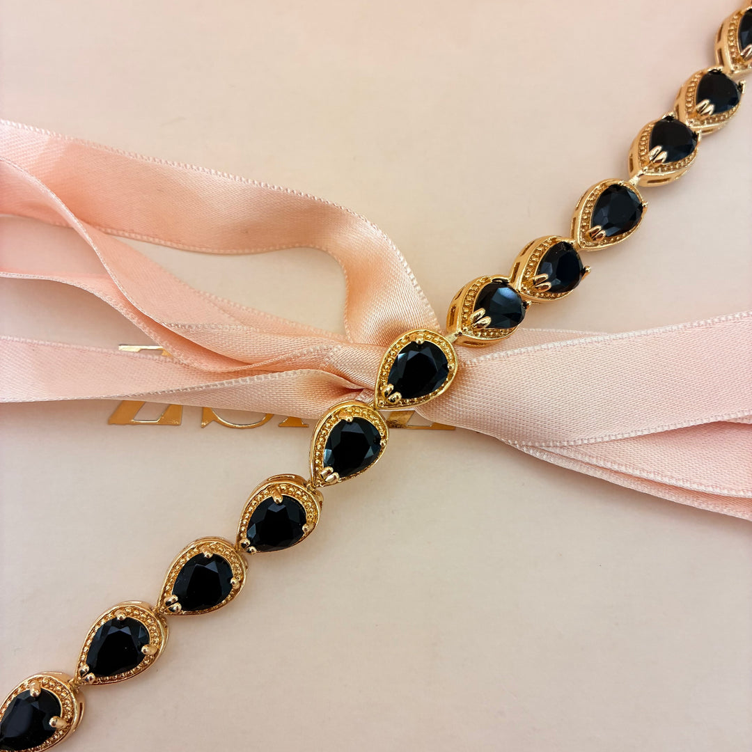 Teardrop black zircone bracelet