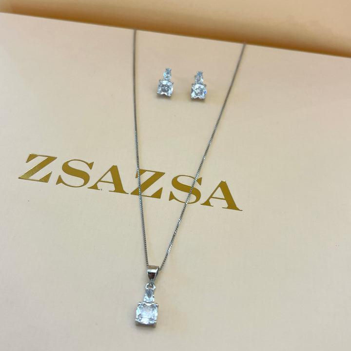 Silver zircone square set