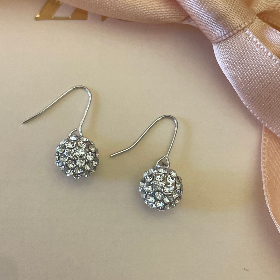 Grey pearls and rhinestone set