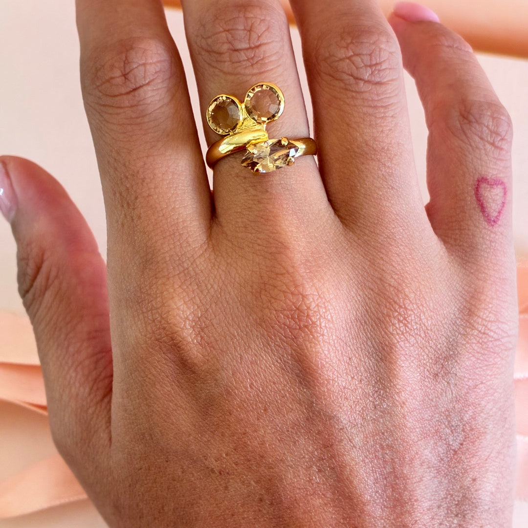 Round and marquise bronze Preciosa crystals ring