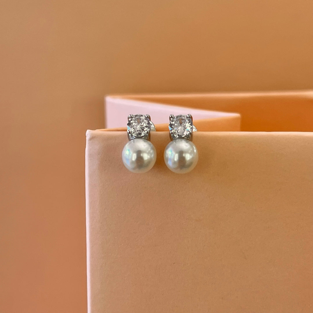 Zircone & pearls studs