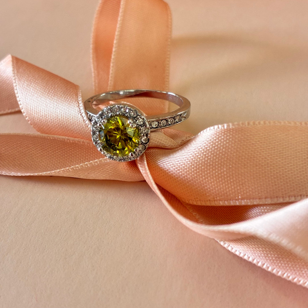 Green zircone silver ring