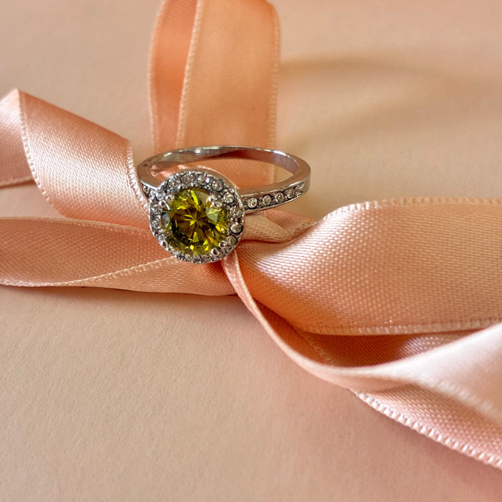 Green zircone silver ring