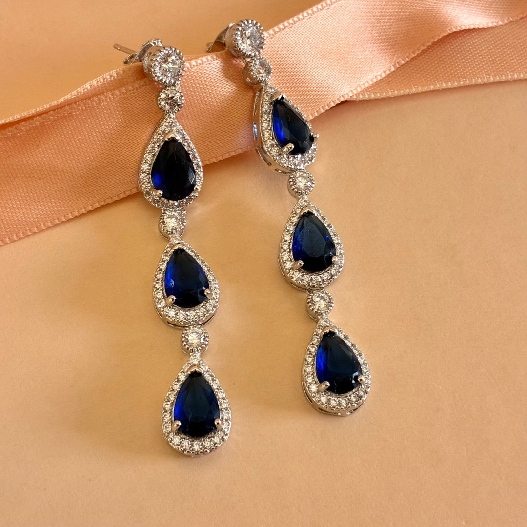 Teardrop navy blue zircone long earrings