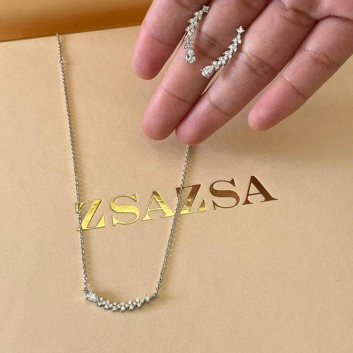 Silver teardrop zircone set