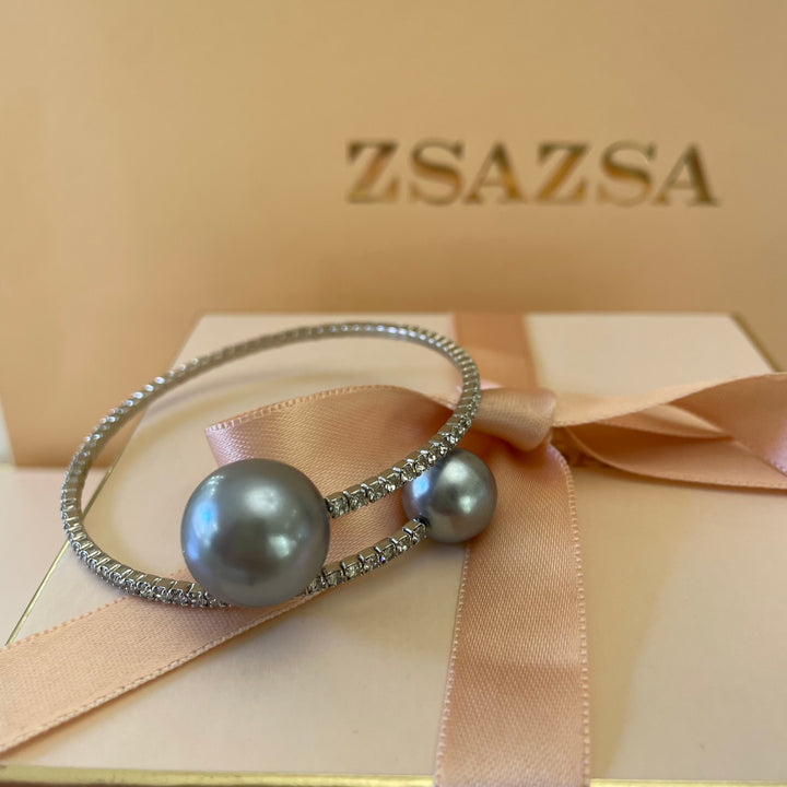 Grey pearls bangle