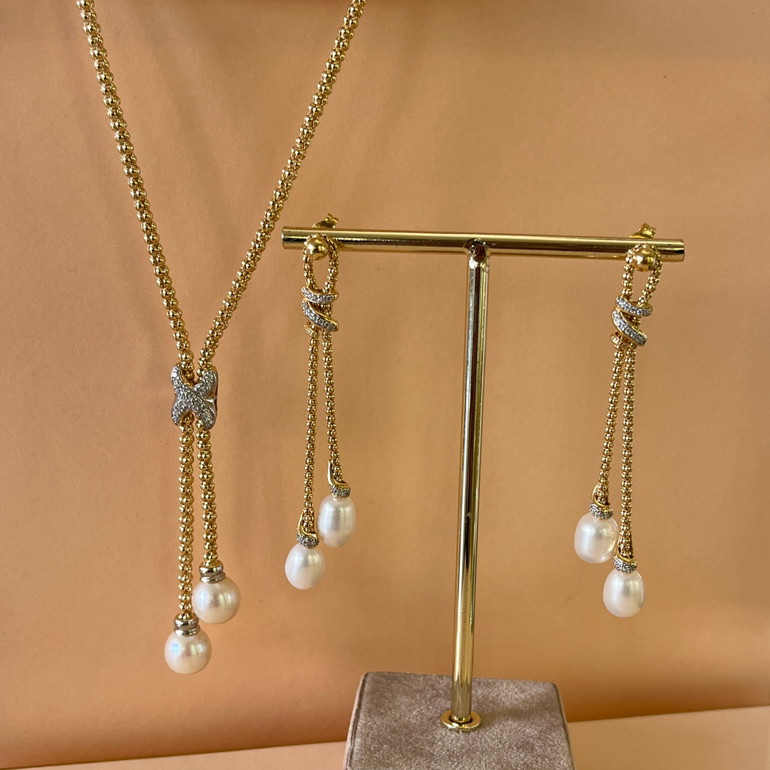 Elegant pearl set