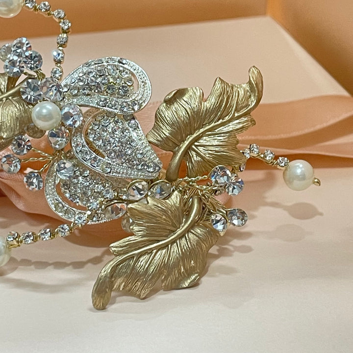 Gold leaves hamdmade hair clip