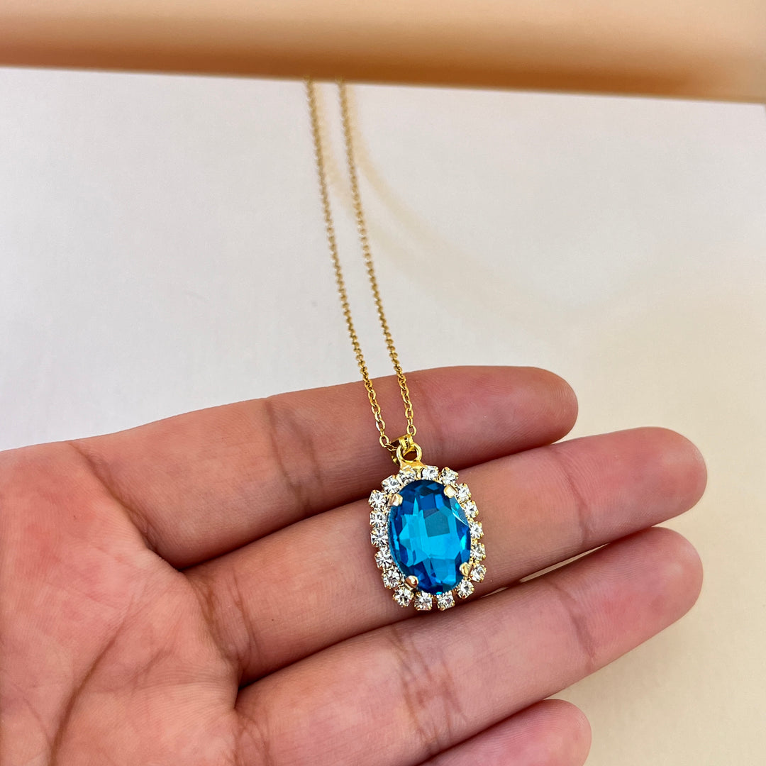 Turquoise oval preciosa crystal pendant