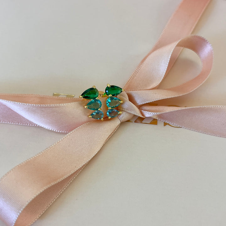 Multigreen zircone studs and ring