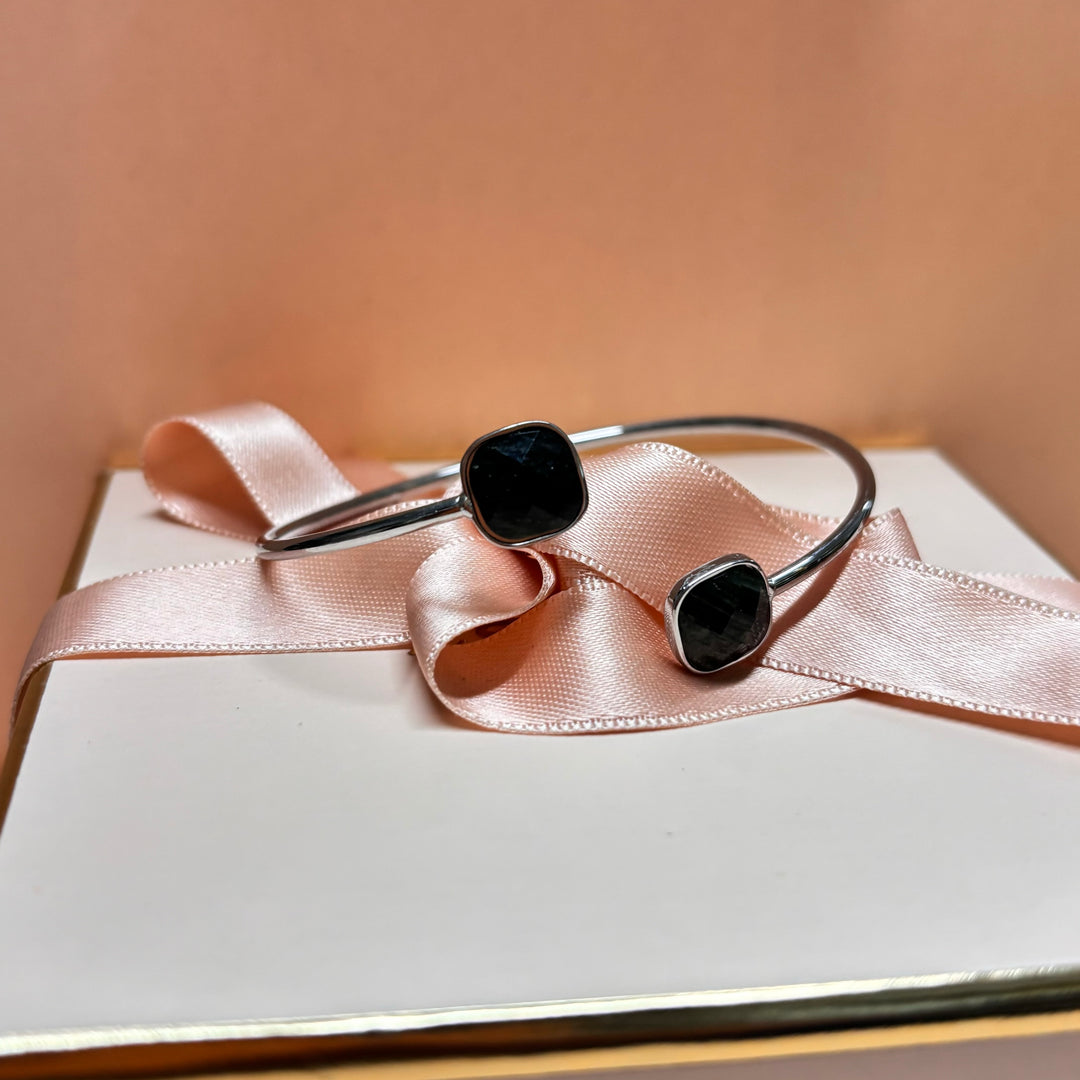 Dainty dark grey bangle