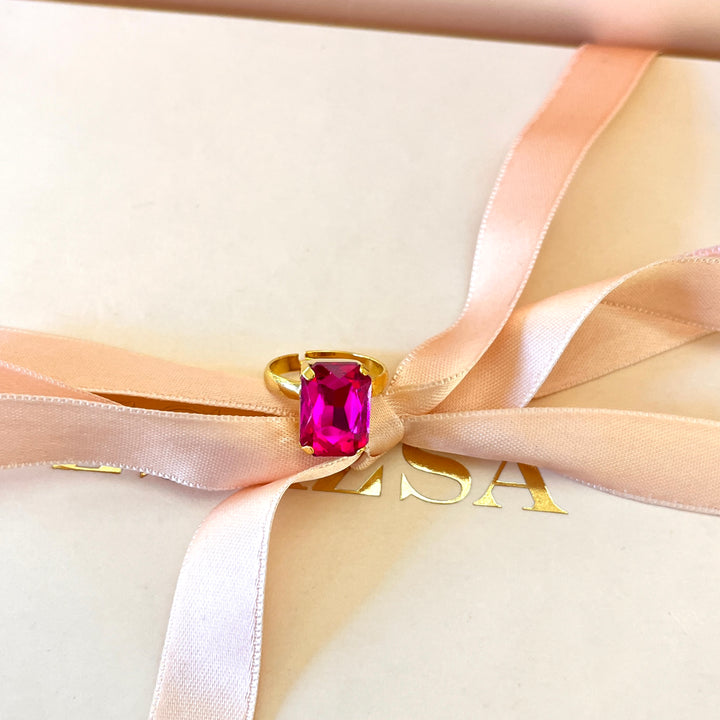 Fuchsia rectangular Swarovski crystals set