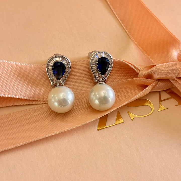 Teardrop navy blue and pearls zircone earrings