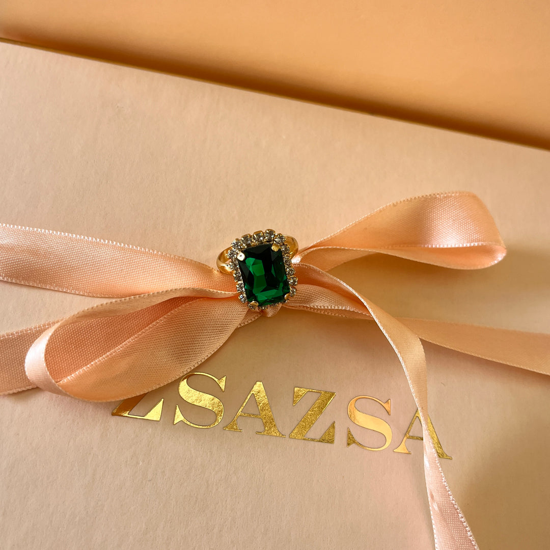 Dark green rectangular Preciosa crystals pendant and ring