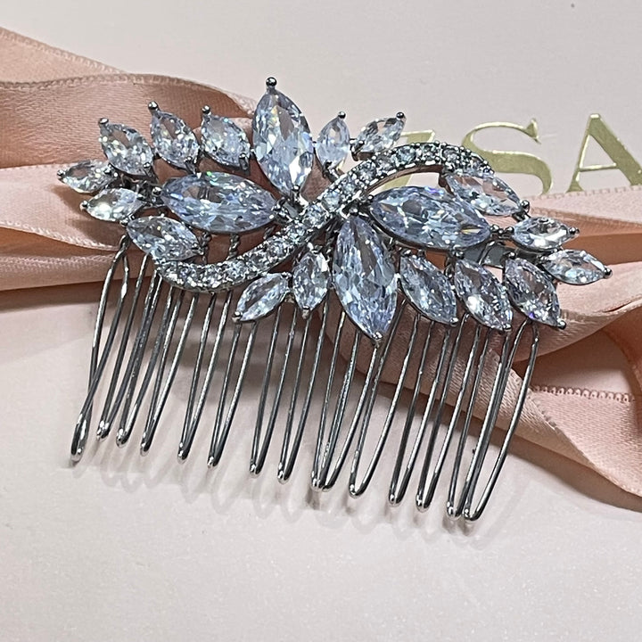 Silver hair comb in marquise zircones