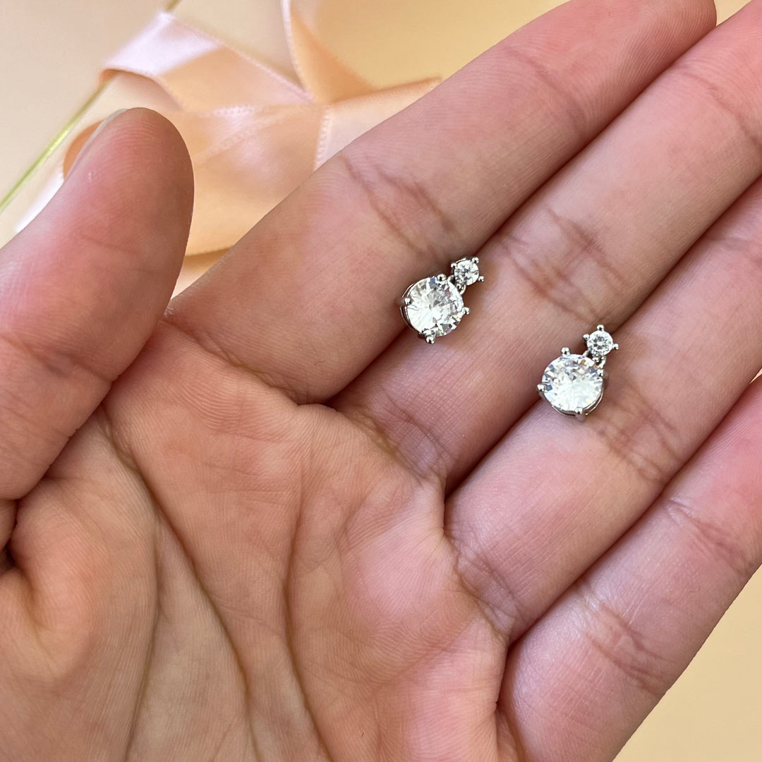 Silver zircone studs