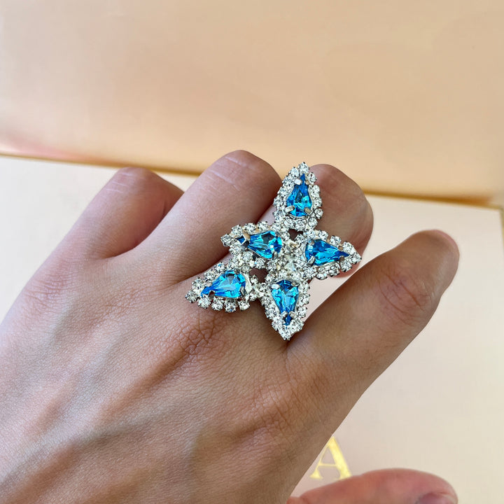 Turquoise preciosa crystals set