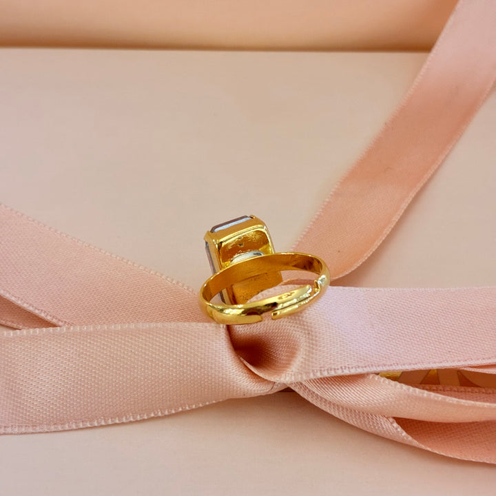 Light pink Preciosa crystals gold plated square set