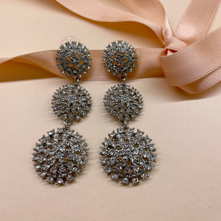 Elegant earrings