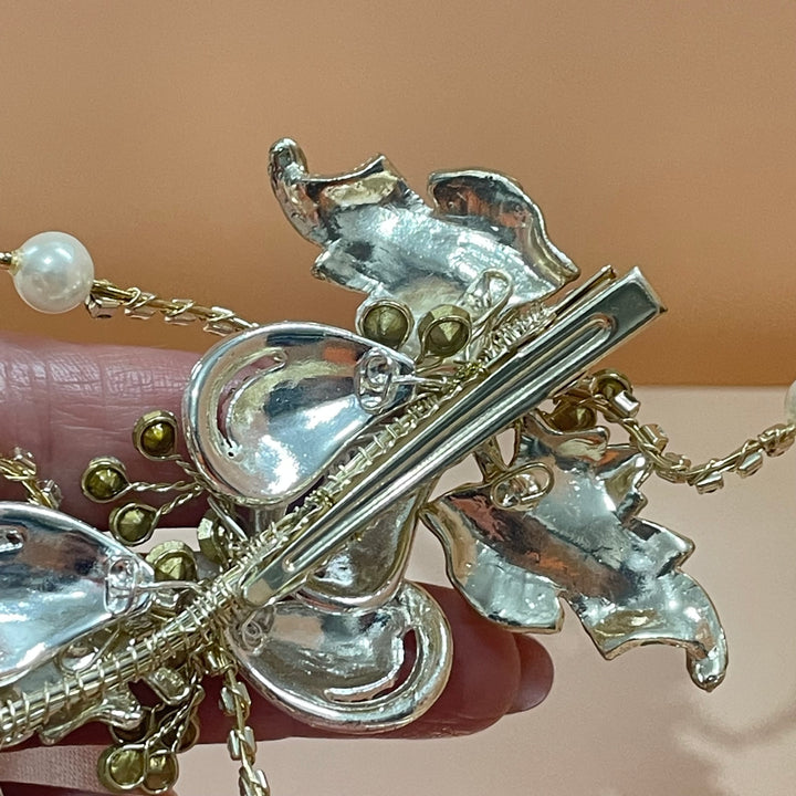 Gold leaves hamdmade hair clip