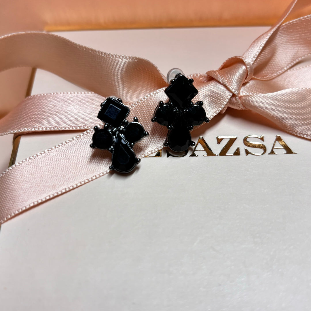 All black rhinestone stud eaerrings