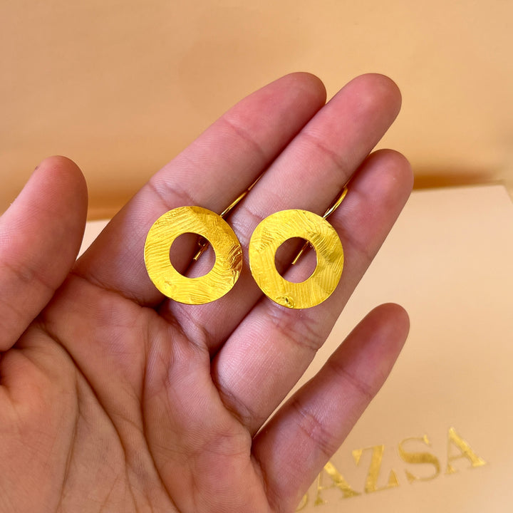 Round gold handmade set