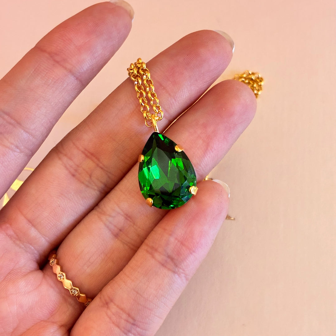 Teardrop green Preciosa crystals gold plated set