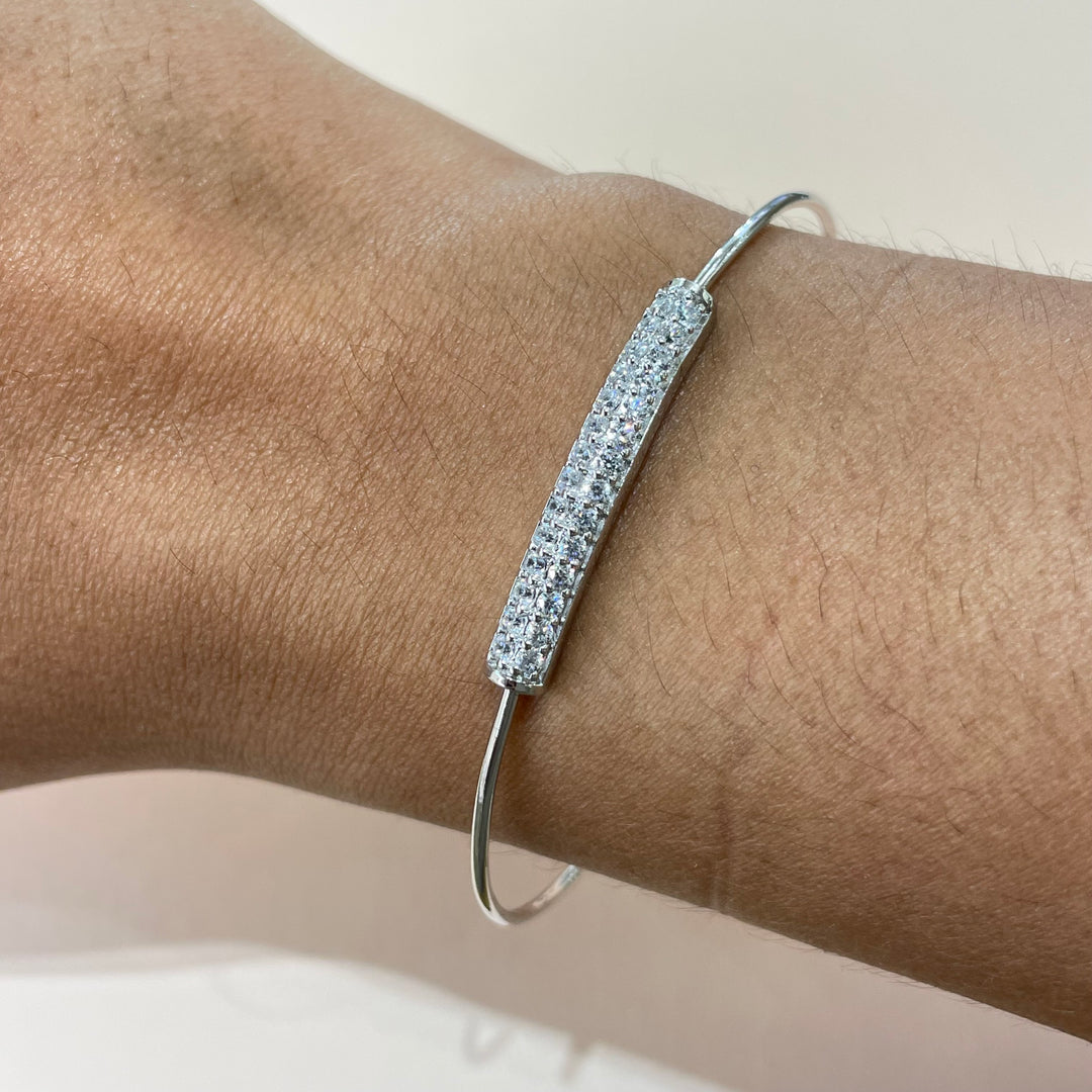 Dainty bangle
