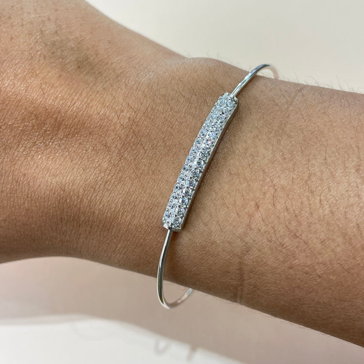 Dainty bangle